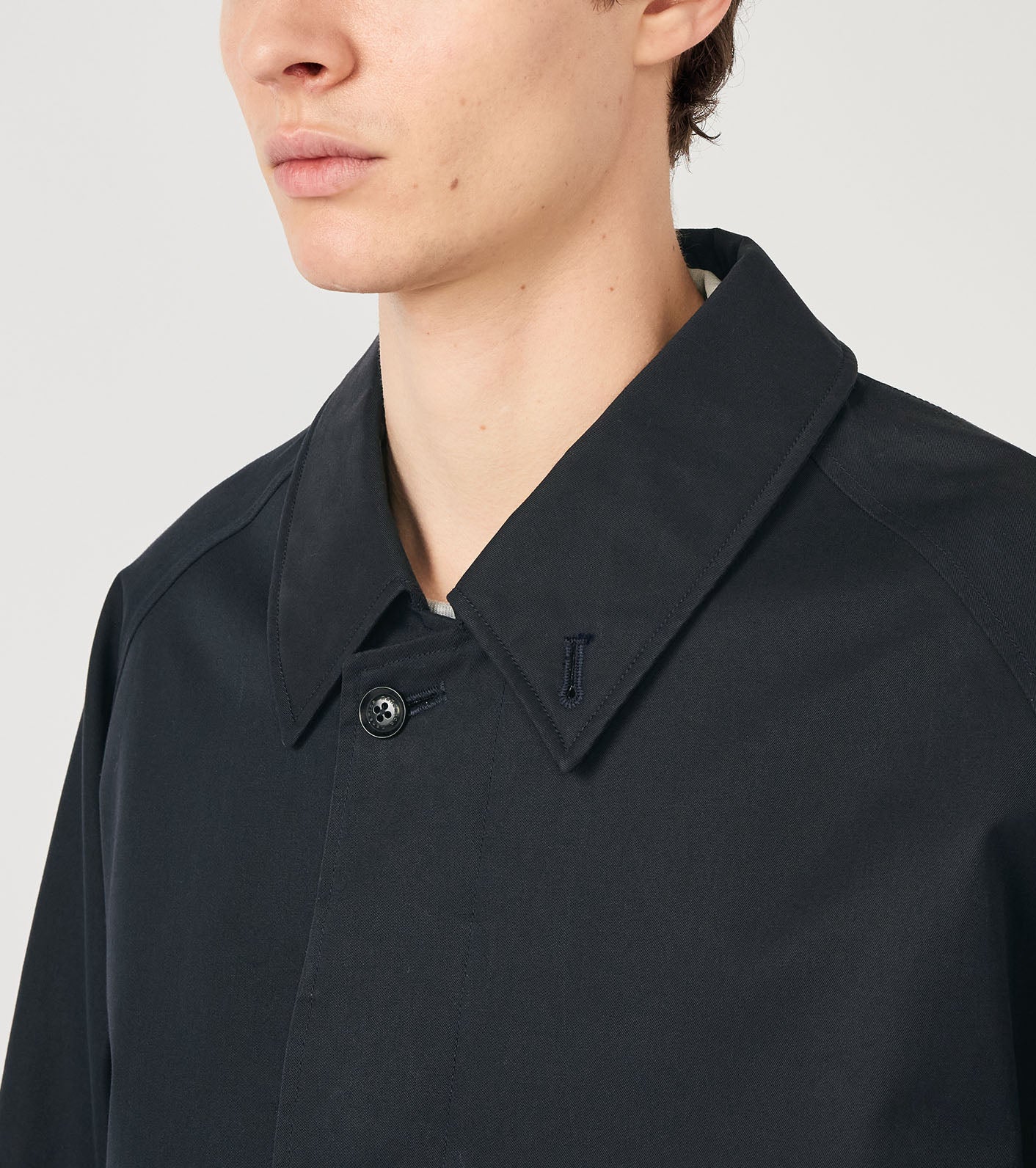 2L Cotton GORE-TEX Balmacaan Coat - Image 12