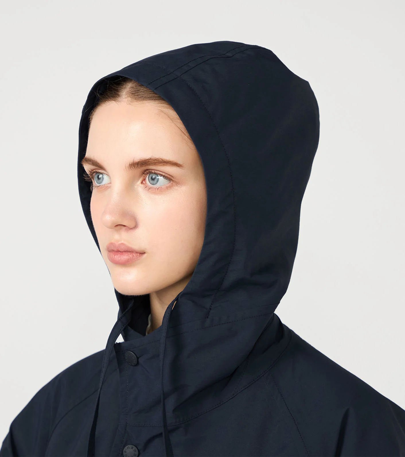 2L NYLON GORE-TEX Hooded Coat - Image 11